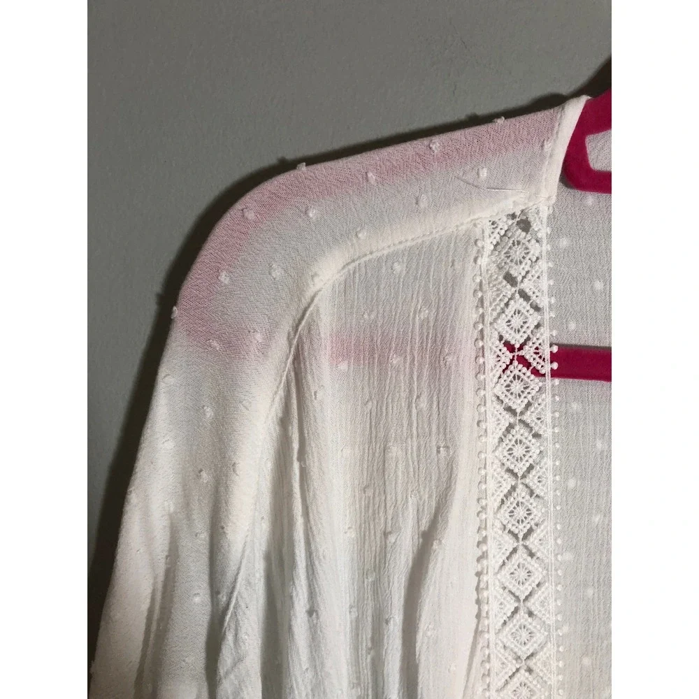 Maurices Kimono Wrap Top Women 4X White Clip Dot Crochet Lace Trim Boho Sheer